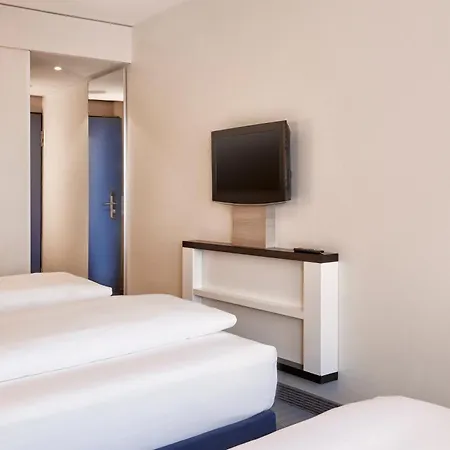 H+ Koeln Hotel 4*