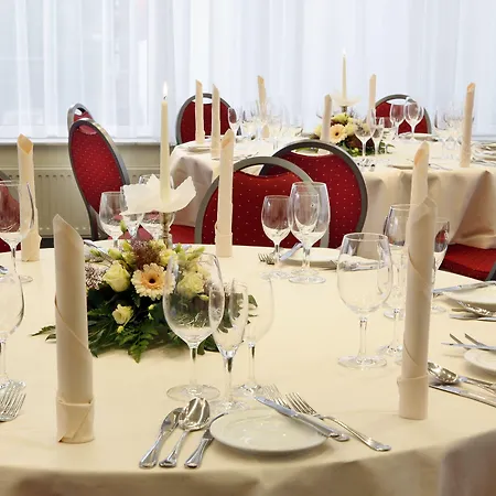 Hotel H+ Koeln Brühl