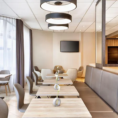 Sunday Hotel Koeln Bruehl