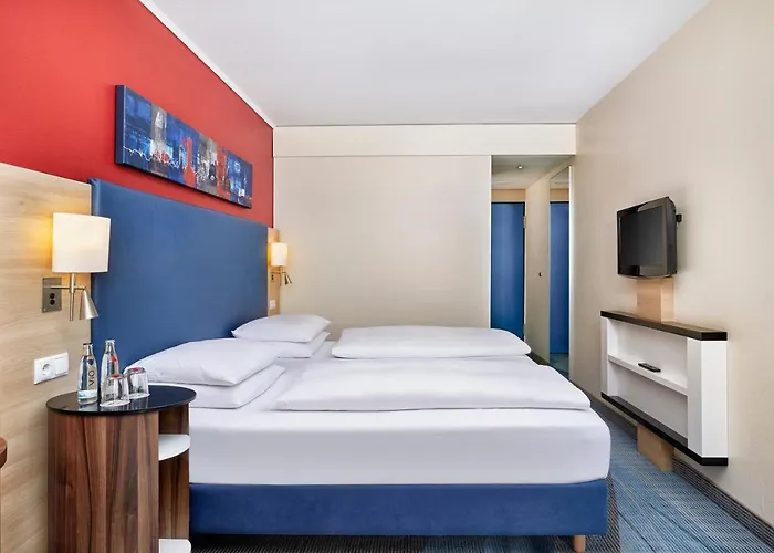 科隆布吕尔h +酒店 Brühl