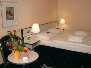 Hotel H+ Koeln Brühl